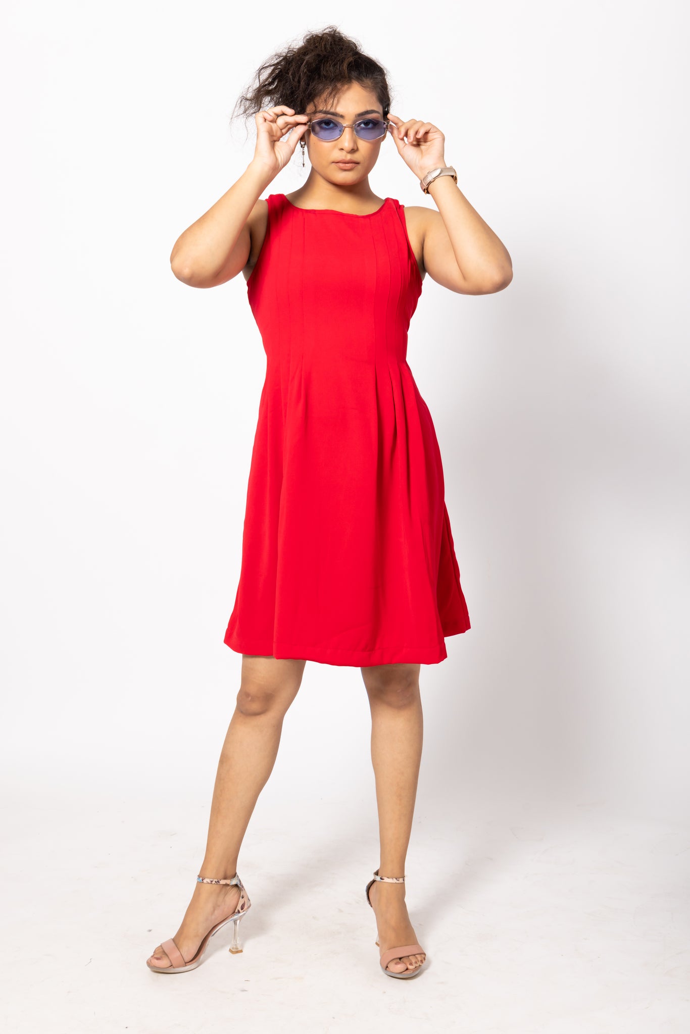 Red Knife-cut Pleated Sleeveless Dress with Boat Neck